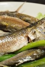 蒜燜油胴魚