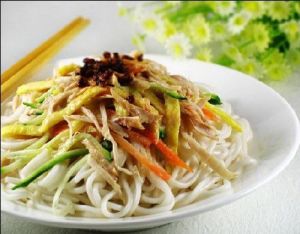 雞絲涼拌麵 雞絲涼拌麵