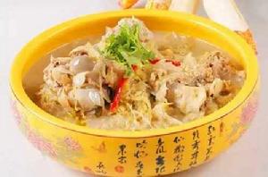 酸菜燉大骨 酸菜燉大骨