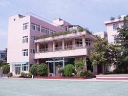 上海市民辦宏星國小 上海市民辦宏星國小