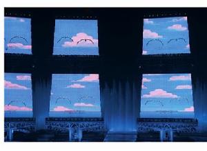 懸空飛人組成海鷗圖案