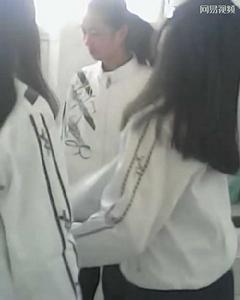 女生被同學輪扇耳光事件 女生被同學輪扇耳光事件