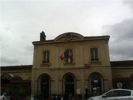 布昂佩斯站 布昂佩斯站