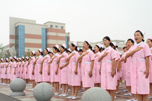 湖南中醫藥大學-護士授帽儀式