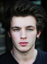 傑尼斯·紐沃納 傑尼斯·紐沃納