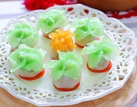 菊花葉豬肉餃 菊花葉豬肉餃