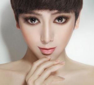 贛州金像化妝美甲學校