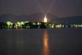 山外青山樓外樓 山外青山樓外樓