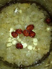 冰糖蓮子銀耳羹 冰糖蓮子銀耳羹