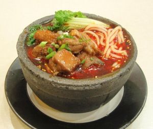 雞絲砂鍋土豆粉 雞絲砂鍋土豆粉