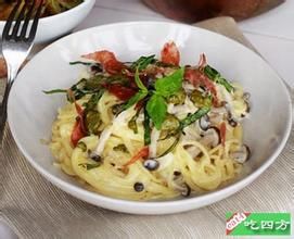 蟹味菇炒意面 蟹味菇炒意面