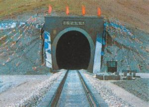 崑崙山隧道