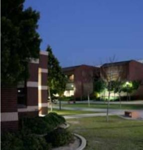 爾灣谷社區大學 爾灣谷社區大學