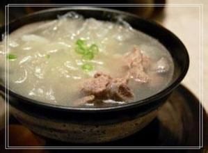 百合泡泡銀耳肉排湯 百合泡泡銀耳肉排湯