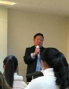 潘志偉[潘瑋柏的父親]