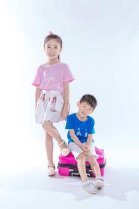 鄧文怡、鄧力瑋藝術照