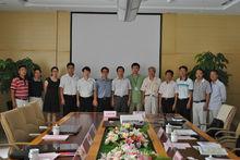 產學研合作協定簽訂合影留念