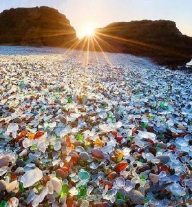 玻璃海灘[加州布拉格堡玻璃海灘]