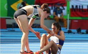 阿貝·德·阿戈斯蒂諾扶比賽隊員