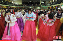 成人式上各色靚麗的韓服