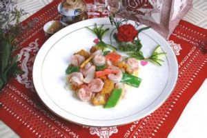 玉蘭炒蝦球 玉蘭炒蝦球