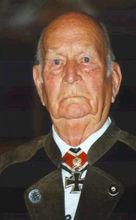 晚年仍舊活躍在老兵聯誼會中的奧托&middot;庫姆