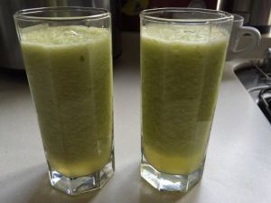 鳳梨西芹汁 鳳梨西芹汁