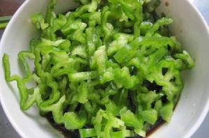 涼拌青椒 涼拌青椒