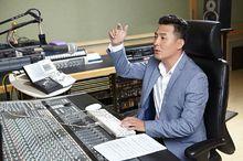 包胡爾查工作照