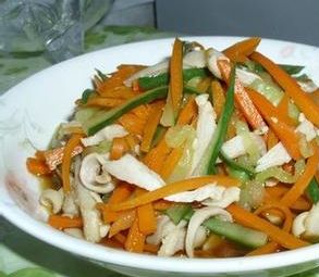 黑豆芽豬肚炒胡蘿蔔 黑豆芽豬肚炒胡蘿蔔