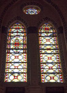 西什庫天主堂的彩色玻璃花窗