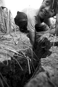 （圖）地表乾涸