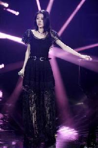 隱隱作秀 隱隱作秀