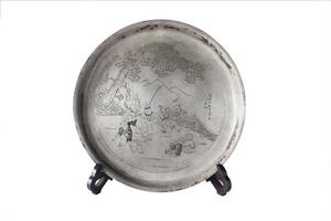 清鏨刻童子戲春圖銀盤 清鏨刻童子戲春圖銀盤