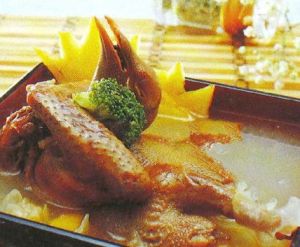 銀耳燒乳鴿 銀耳燒乳鴿