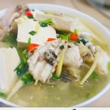 菜乾豆腐魚頭湯 菜乾豆腐魚頭湯
