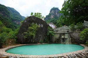 日月明鹿亭溫泉