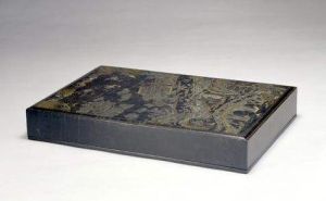 清黑漆嵌螺鈿間描金職貢圖長方盒 清黑漆嵌螺鈿間描金職貢圖長方盒