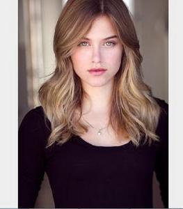 提拉·斯考比 提拉·斯考比