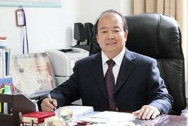 王清元[雲南省貿易經濟學校前任校長]