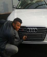 賽場之外的羅比尼奧