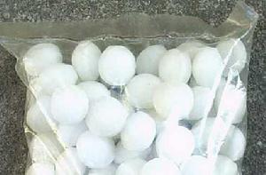 樟腦[萜類有機化合物]