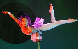 孔樓雜技 孔樓雜技