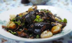 蒜子燒串魚 蒜子燒串魚