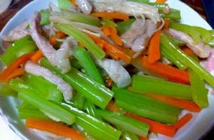 胡蘿蔔炒西芹 胡蘿蔔炒西芹