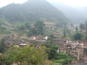 納回自然村 納回自然村