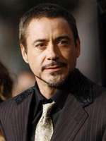 小羅伯特·唐尼（飾演）Sherlock Holmes