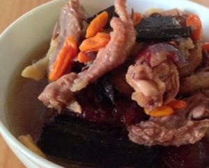 靈芝乳鴿湯 靈芝乳鴿湯