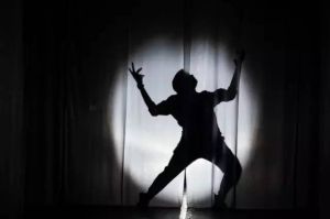 假裝生活 假裝生活