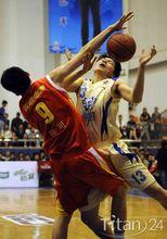 邱彪在比賽上的照片